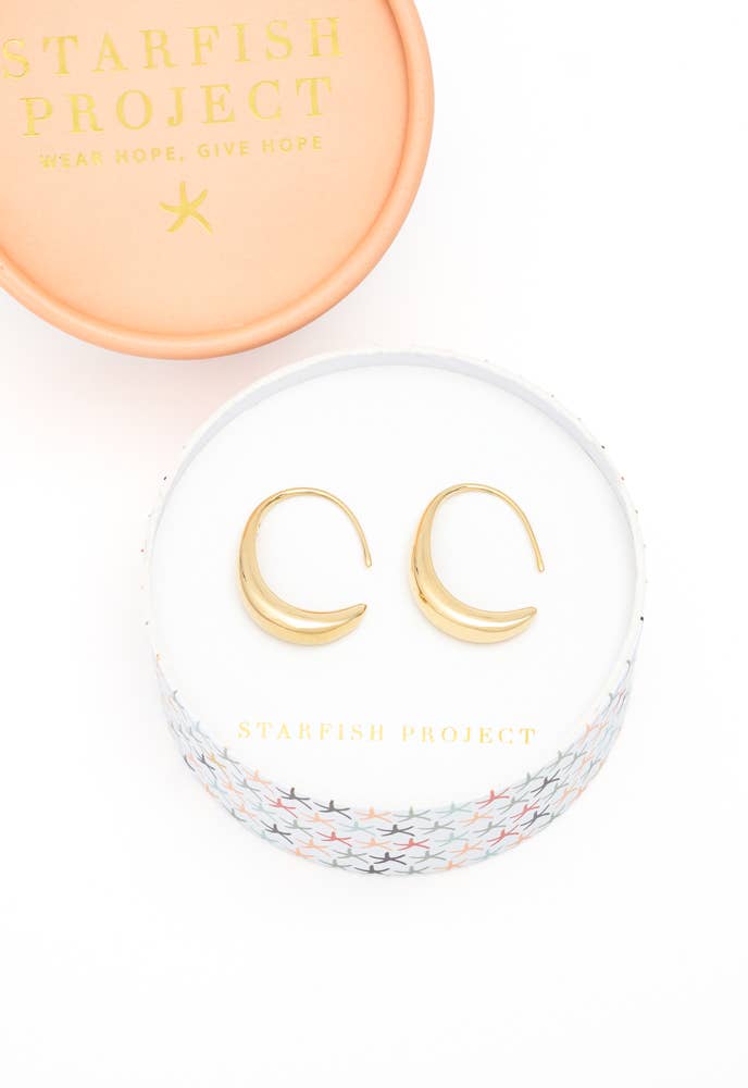 Crescent Moon EarringsPosh Boutique