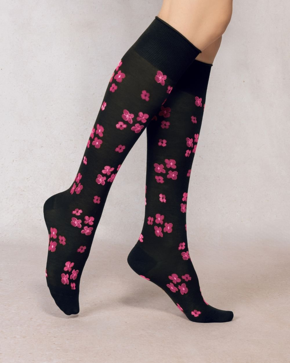 Floral Knee High SocksPosh Boutique