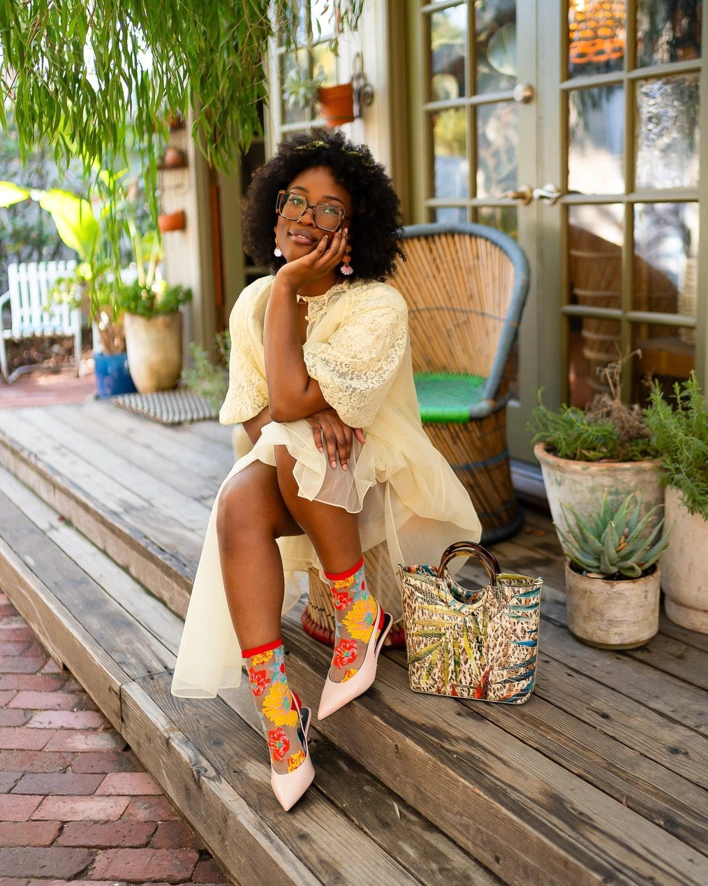 Flower Power Sheer SocksPosh Boutique