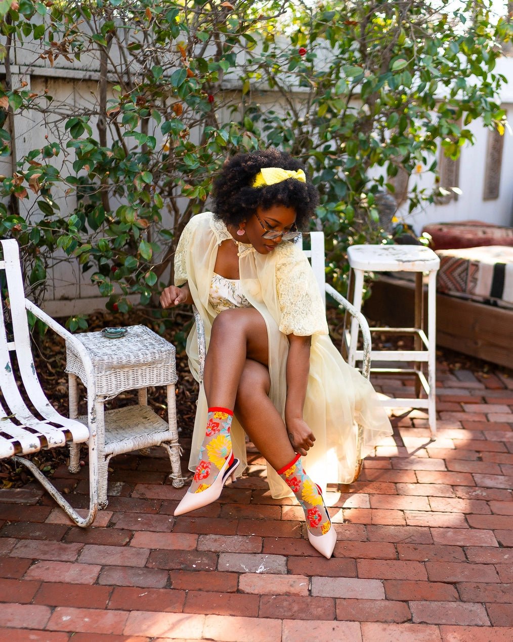 Flower Power Sheer SocksPosh Boutique