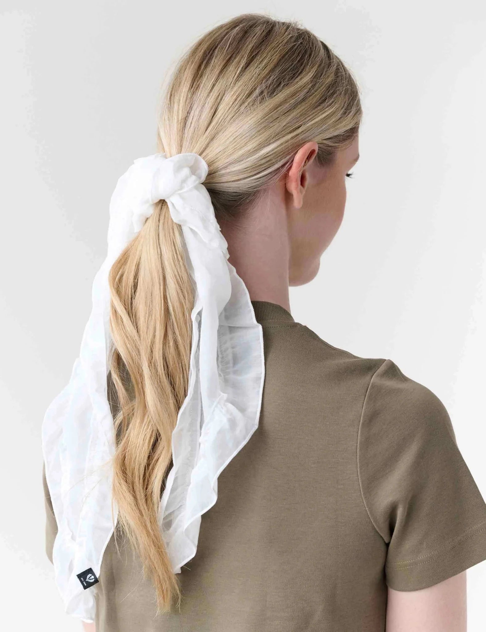 Frilly Triangle ScarfScarvesPosh Boutique