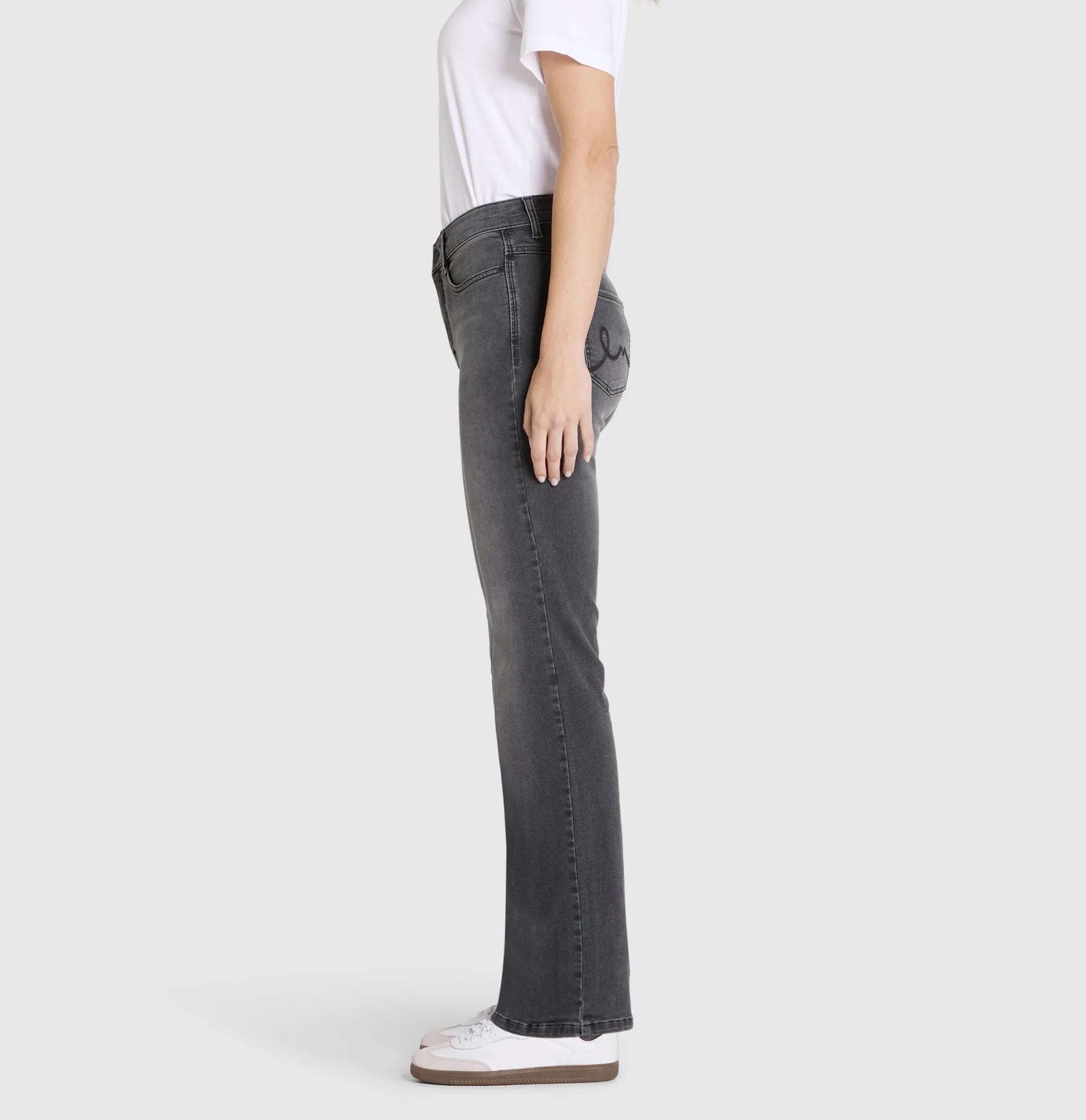 Laura Flared JeansPosh Boutique