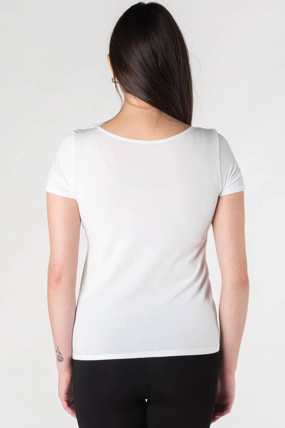 Lia Seamless TeeTopsPosh Boutique