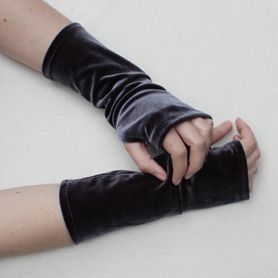 Velvet Fingerless GlovesPosh Boutique